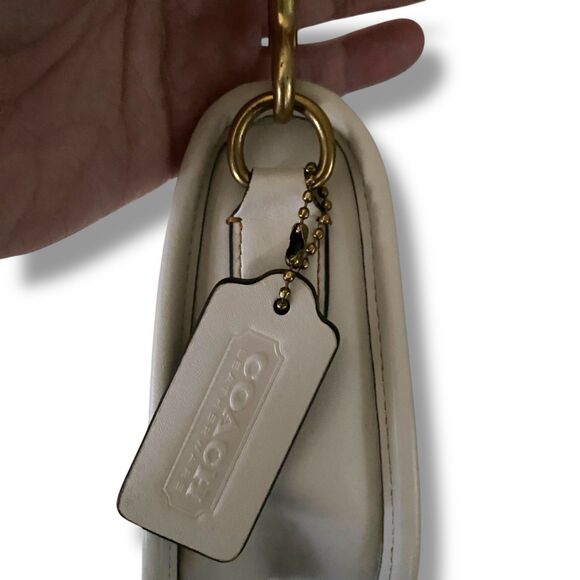 Coach Swinger Bag  20 Brass Chalk Glovetanned Leather Beige - Picture 7 of 10